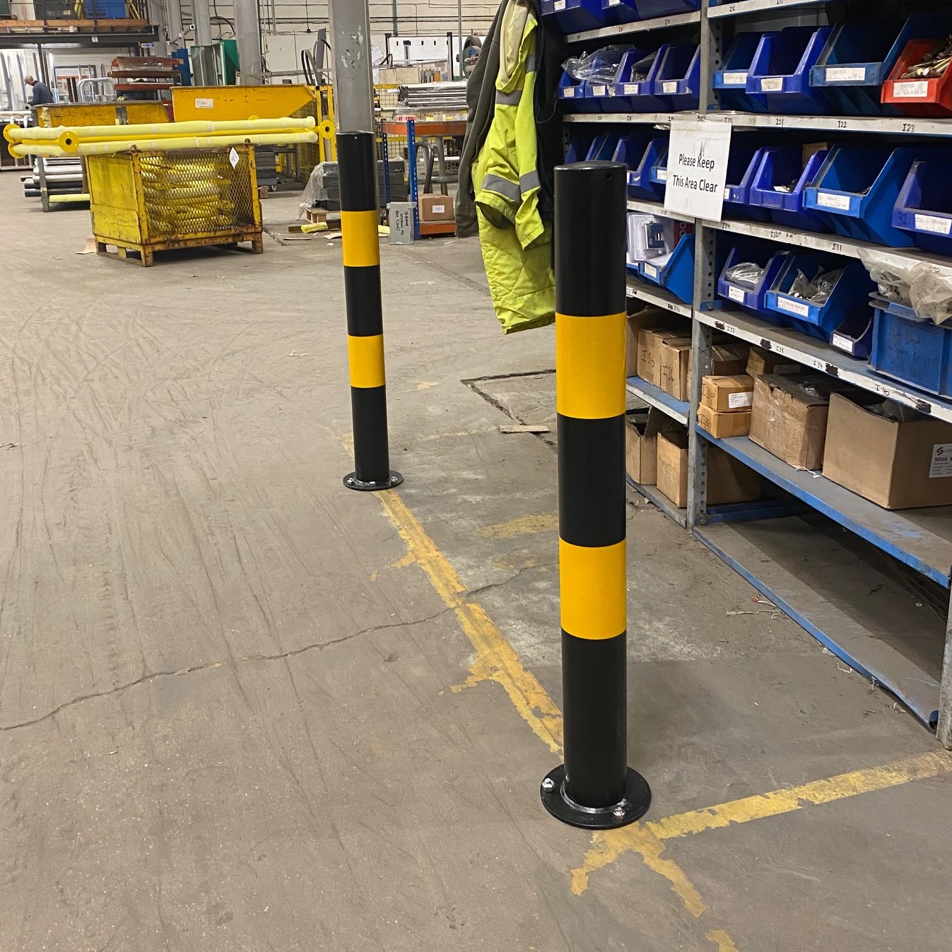 Bollard 900 High-Vis banner image