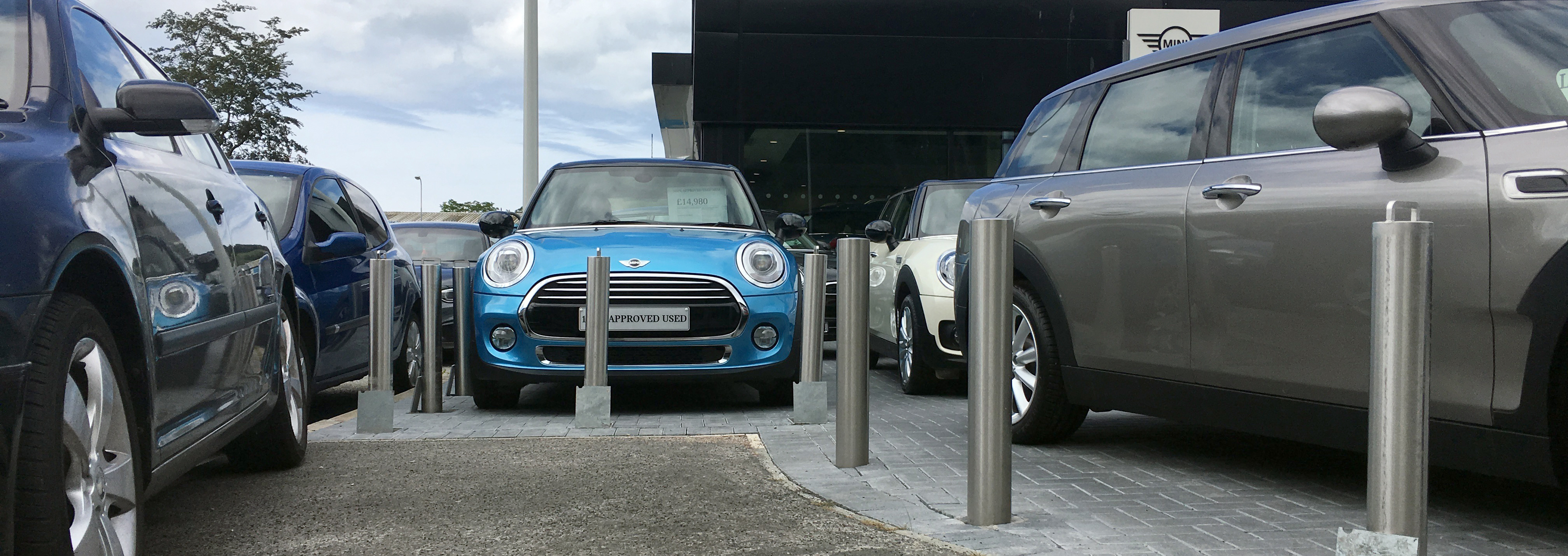 BMW/MINI, Llandudno gallery image