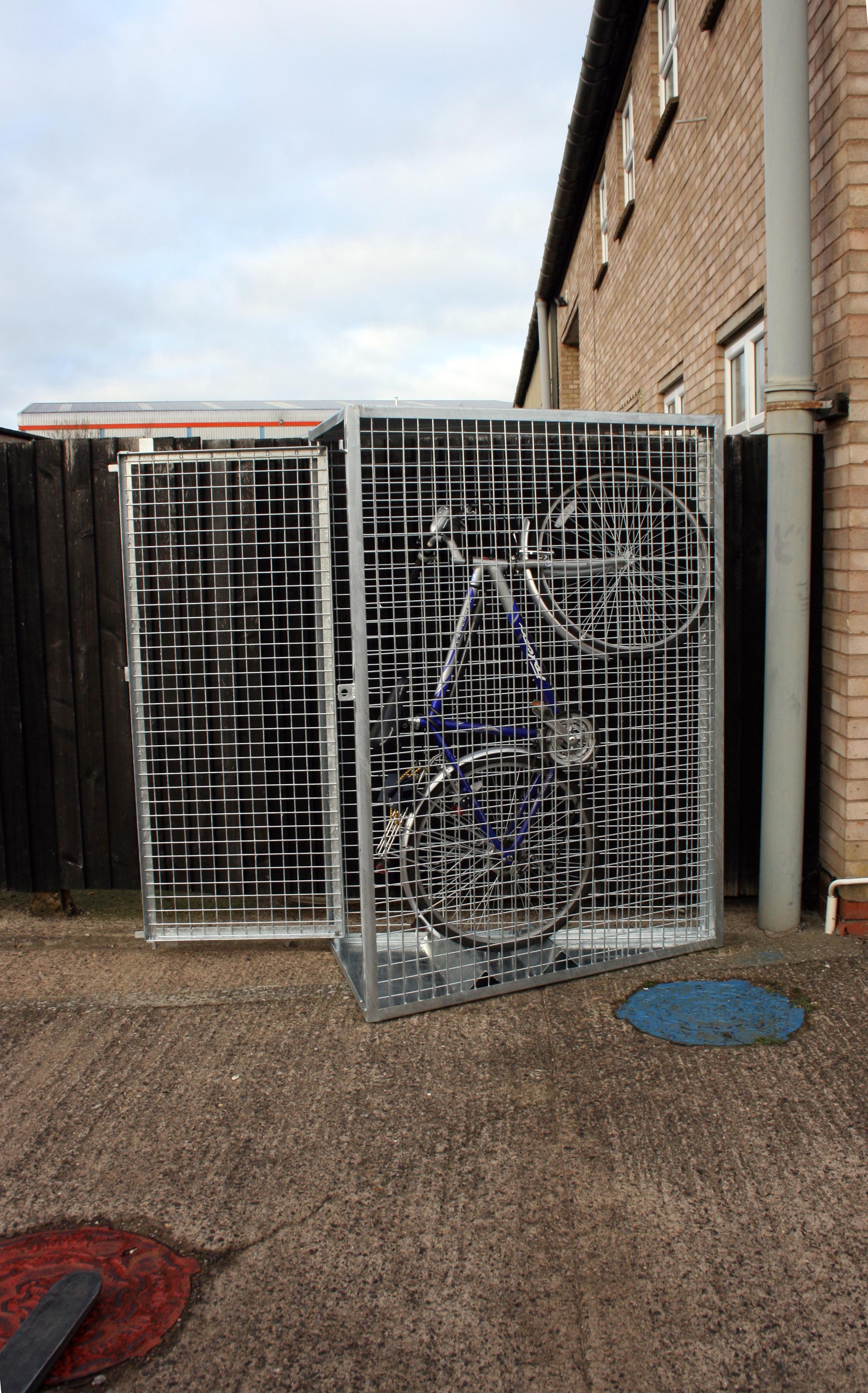 Mesh Vertical Tapered Cycle Locker product image
