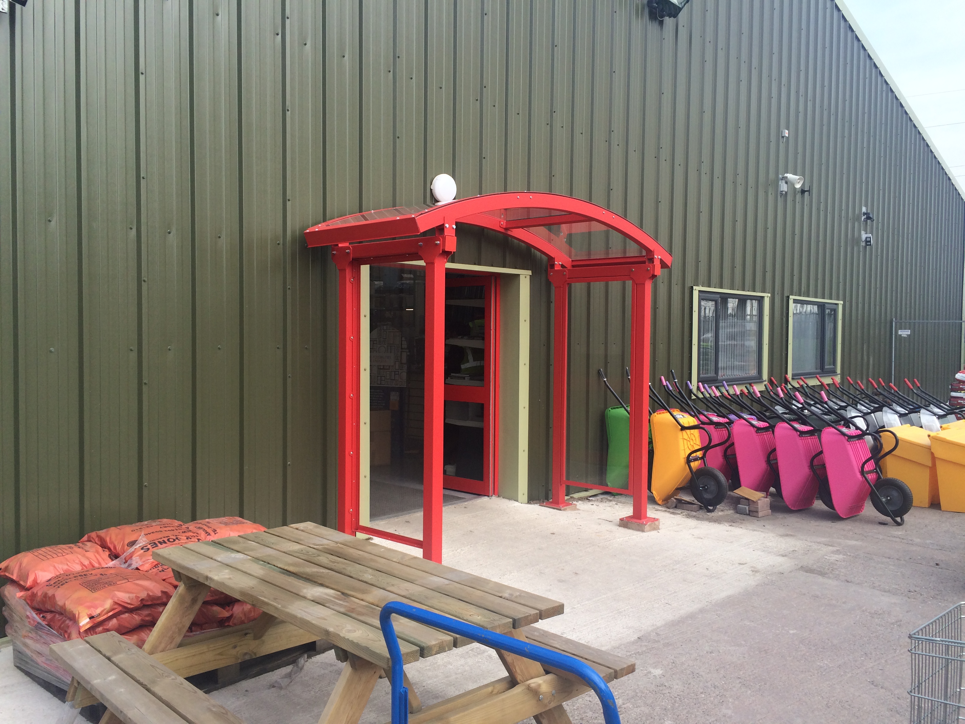 Huws Gray set the AUTOPA Entrance Canopy as the standard for all their sites article image