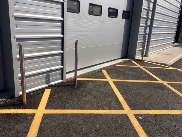 Jaguar Land Rover, Reading gallery image